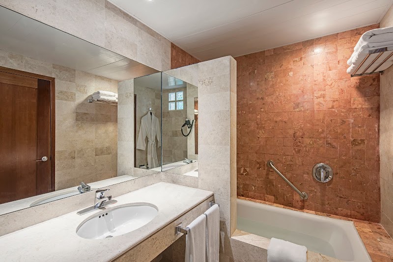 Iberostar Waves Paraíso del Mar thumbnail 4