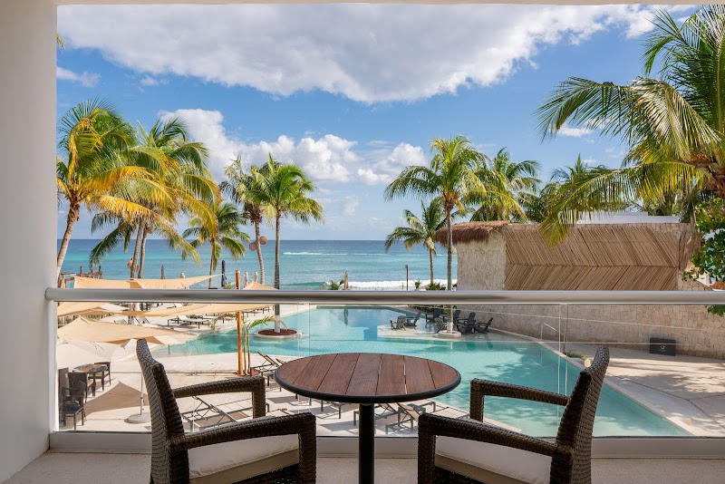 The Beachfront By The Fives Hotels thumbnail 3