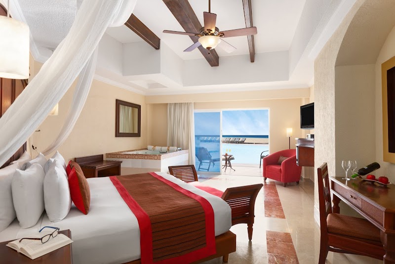 Hyatt Vivid Playa del Carmen thumbnail 2