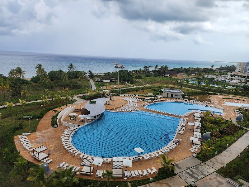 Grand Aston Varadero thumbnail 3