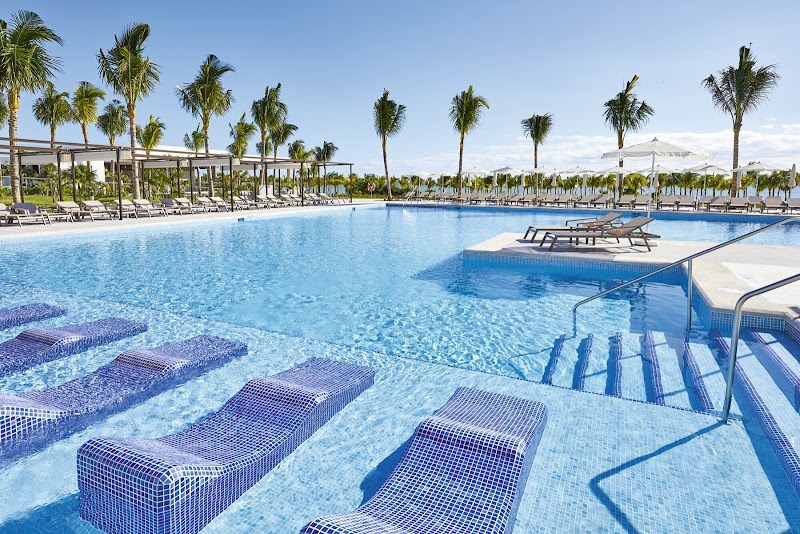 Hotel Riu Palace Costa Mujeres thumbnail 3