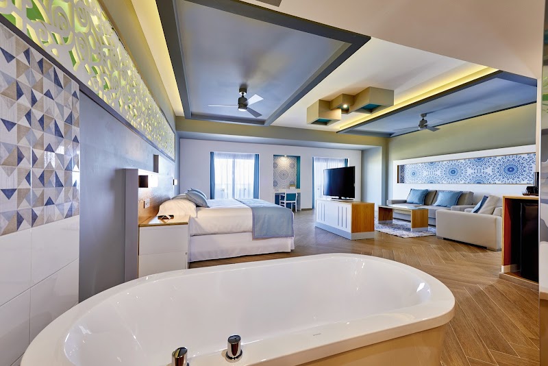 Hotel Riu Palace Costa Mujeres thumbnail 4