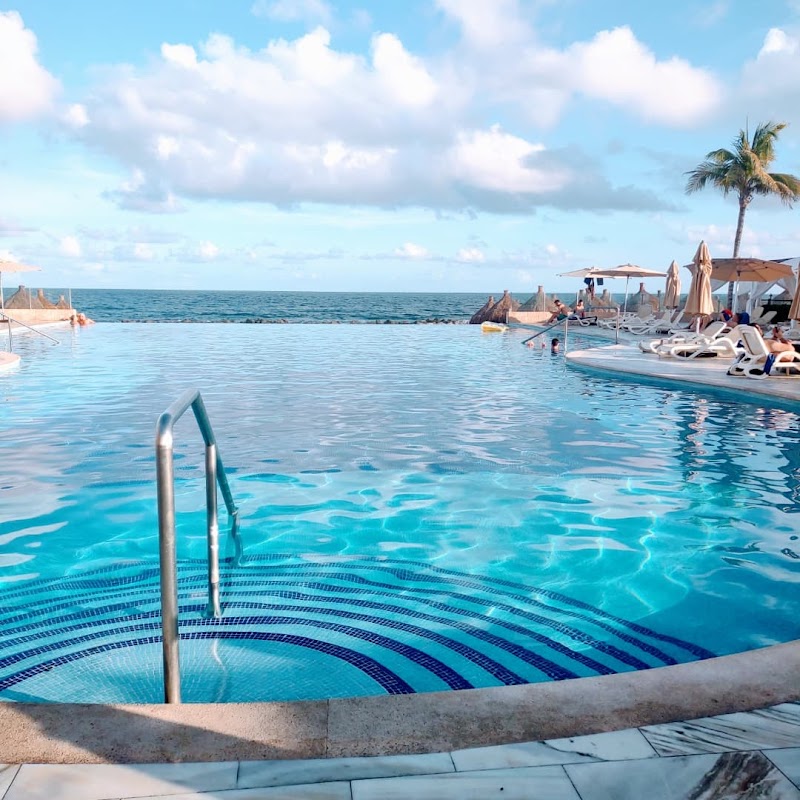 Bahia Principe Luxury Akumal thumbnail 3