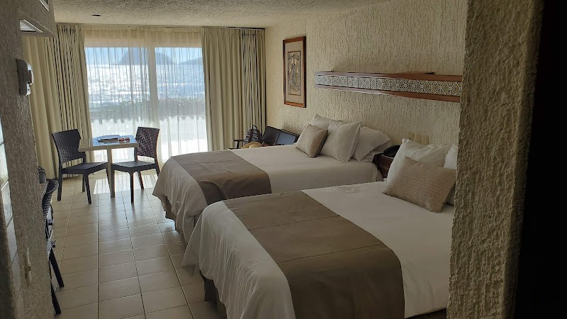 Hotel Playa Mazatlan thumbnail 2