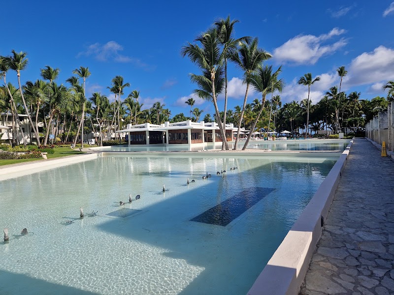 Catalonia Royal Bavaro thumbnail 3