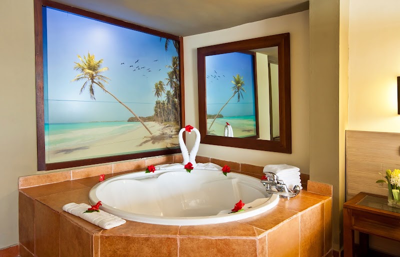 Catalonia Royal Bavaro thumbnail 4