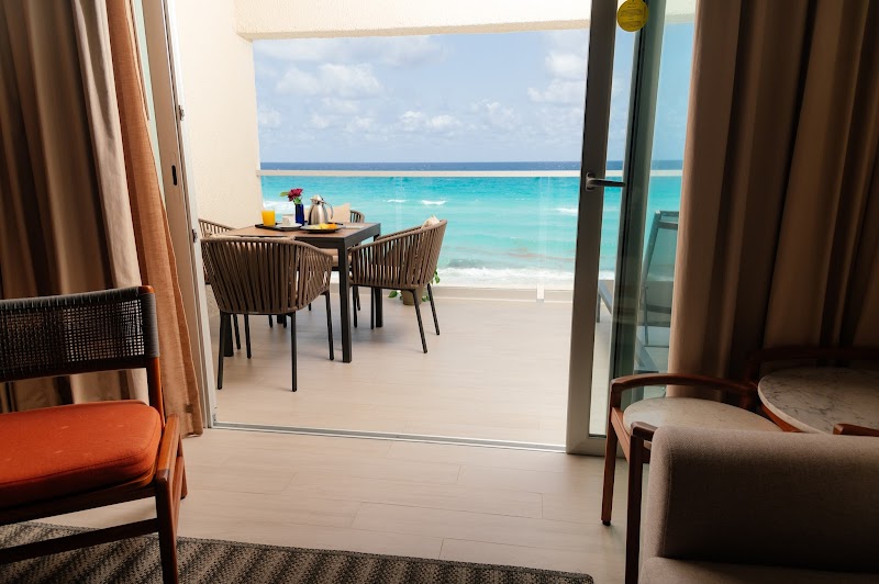 Emporio Cancun thumbnail 5