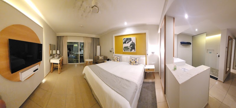 Grand Aston Cayo Paredón Beach Resort thumbnail 2