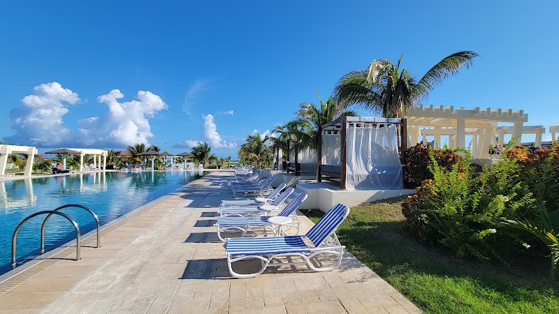 Grand Aston Cayo Paredón Beach Resort thumbnail 3