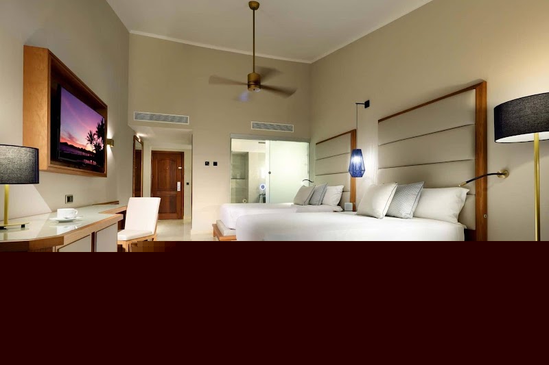 Grand Palladium Palace Resort Spa & Casino thumbnail 2