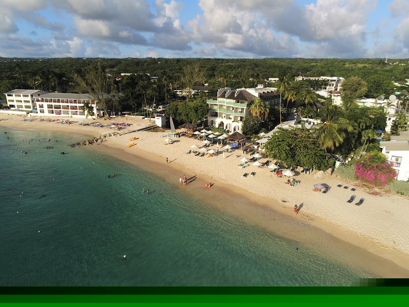 Mango Bay Hotel thumbnail 5