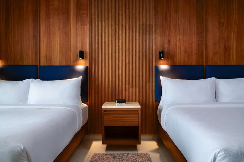 Hilton Cancun Mar Caribe All-Inclusive Resort thumbnail 2