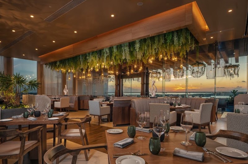 Hilton Cancun Mar Caribe All-Inclusive Resort thumbnail 5