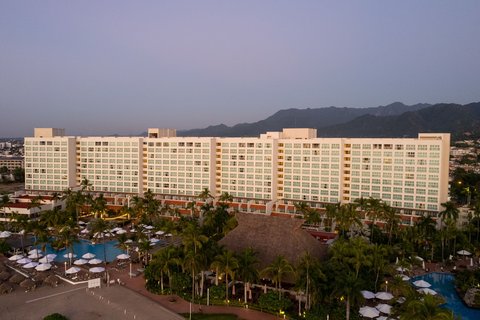 Sheraton Buganvilias Resort & Convention Center 1