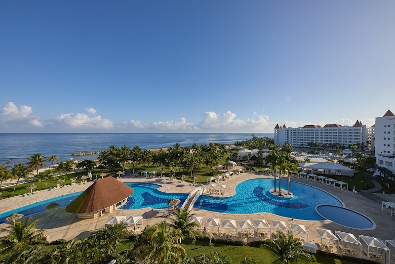 Bahia Principe Escape Runaway Bay thumbnail 3