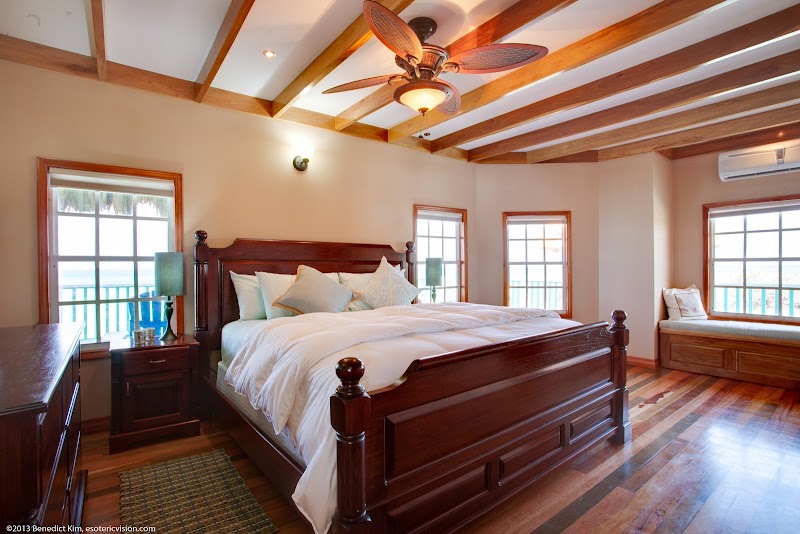 Coco Plum Island Resort thumbnail 2