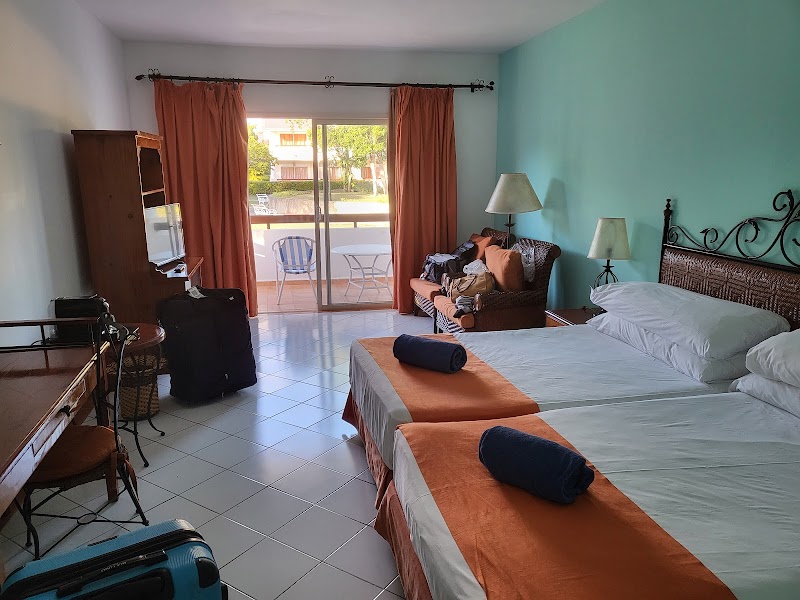 Playa Pesquero Hotel thumbnail 2