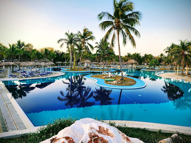 Playa Pesquero Hotel thumbnail 3