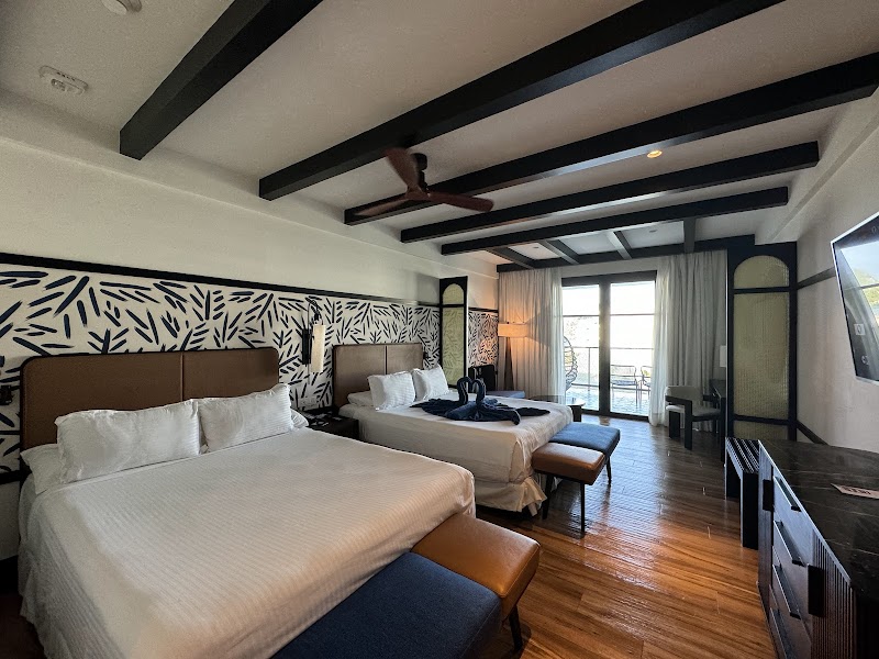 Ocean Eden Bay - Adults Only thumbnail 2