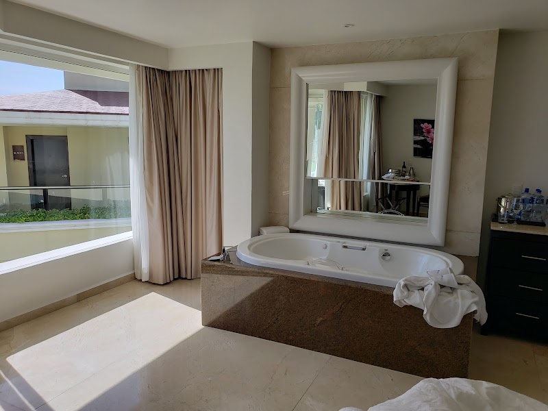 Moon Palace Cancun thumbnail 4