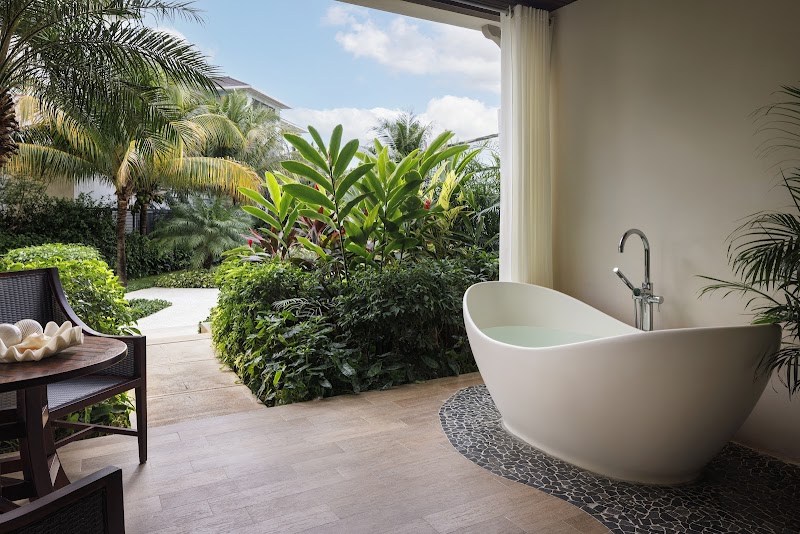 Sandals Royal Caribbean thumbnail 5