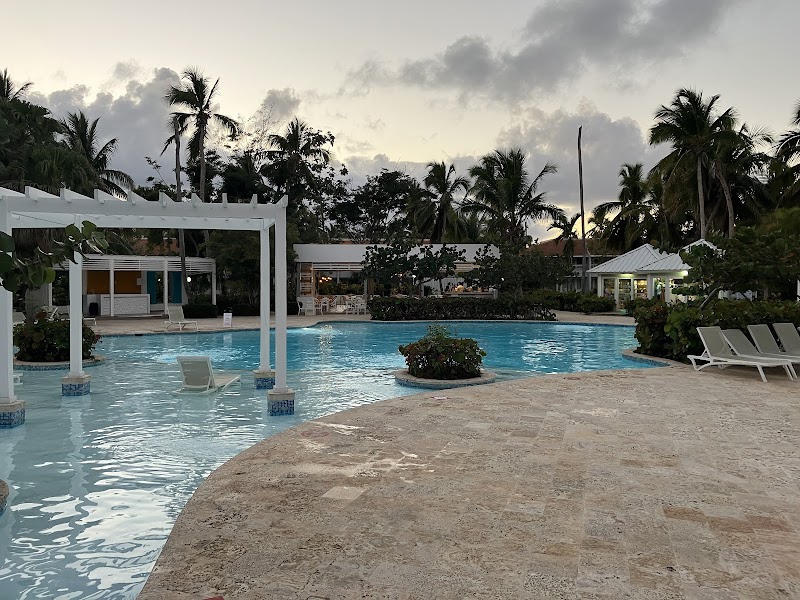 Wyndham Alltra Samana thumbnail 3
