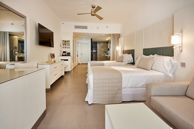 Hotel Riu Palace Macao thumbnail 2