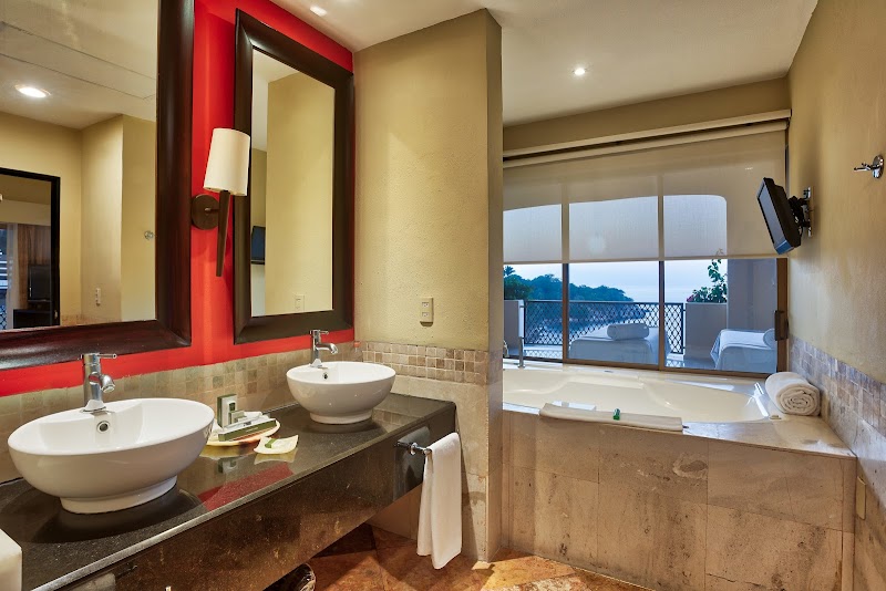 Barcelo Puerto Vallarta thumbnail 4