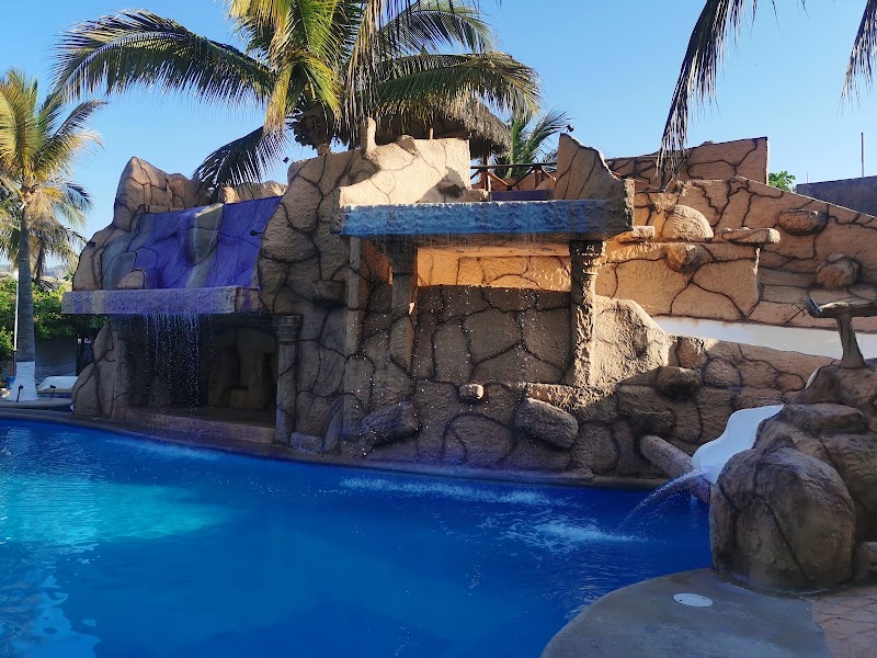 La Quinta Gran Bahia Cuastecomates thumbnail 3