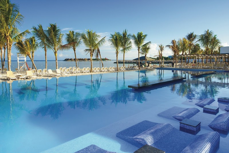 Hotel Riu Reggae thumbnail 3