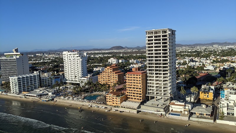 Costa de Oro Beach Hotel 1