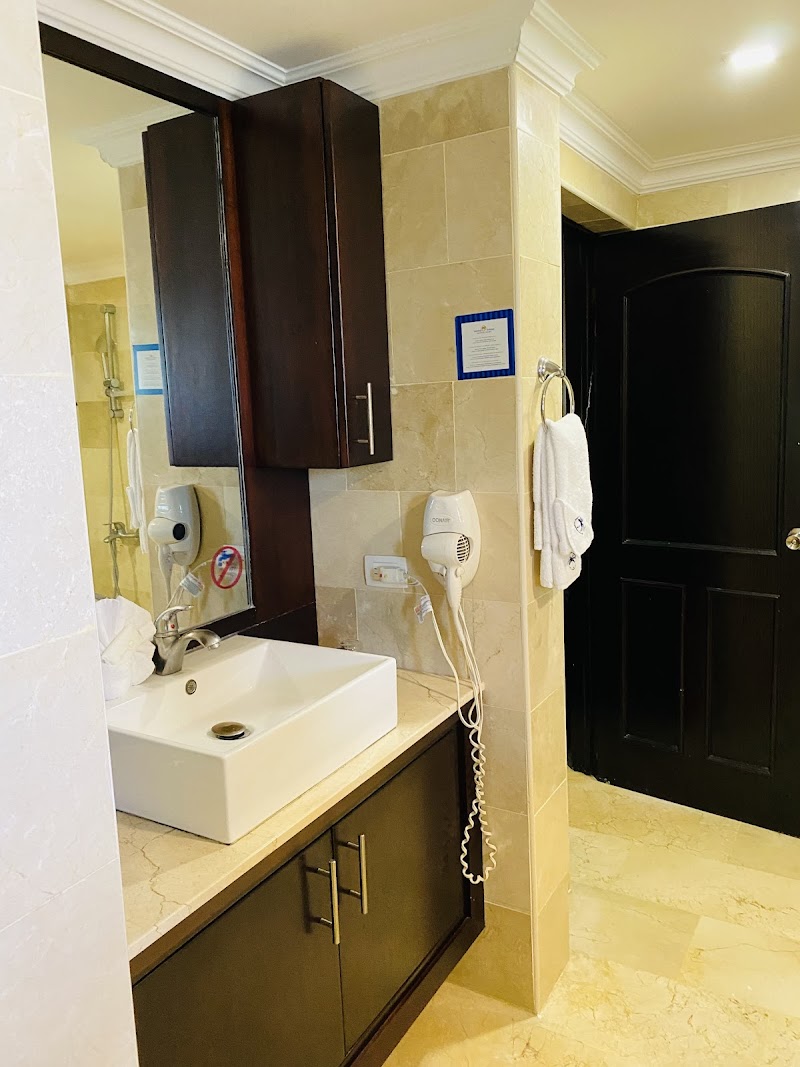 The Royal Suites thumbnail 5