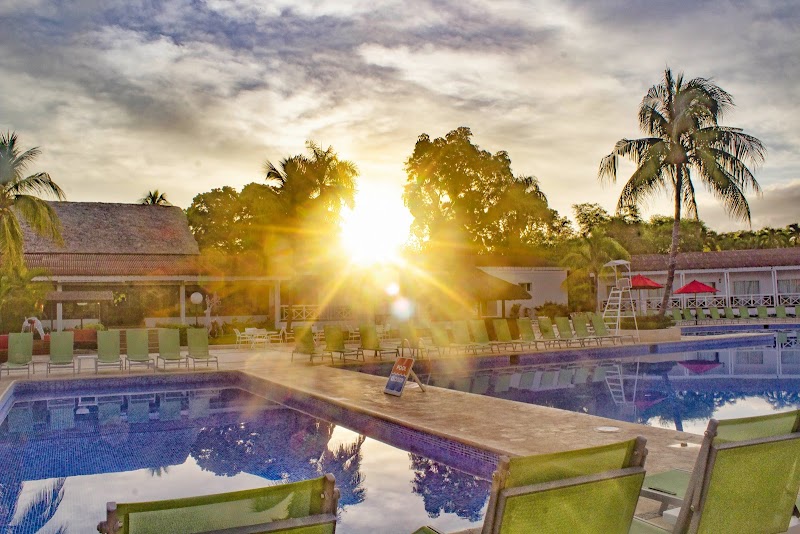 Royal Decameron Indigo Beach Resort & Spa thumbnail 3