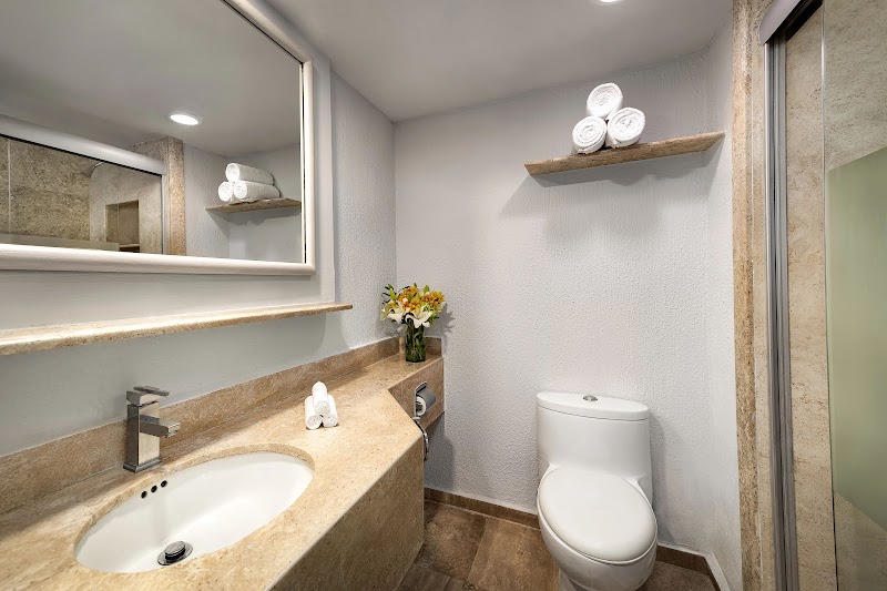 Sunscape Dorado Pacifico Ixtapa thumbnail 4