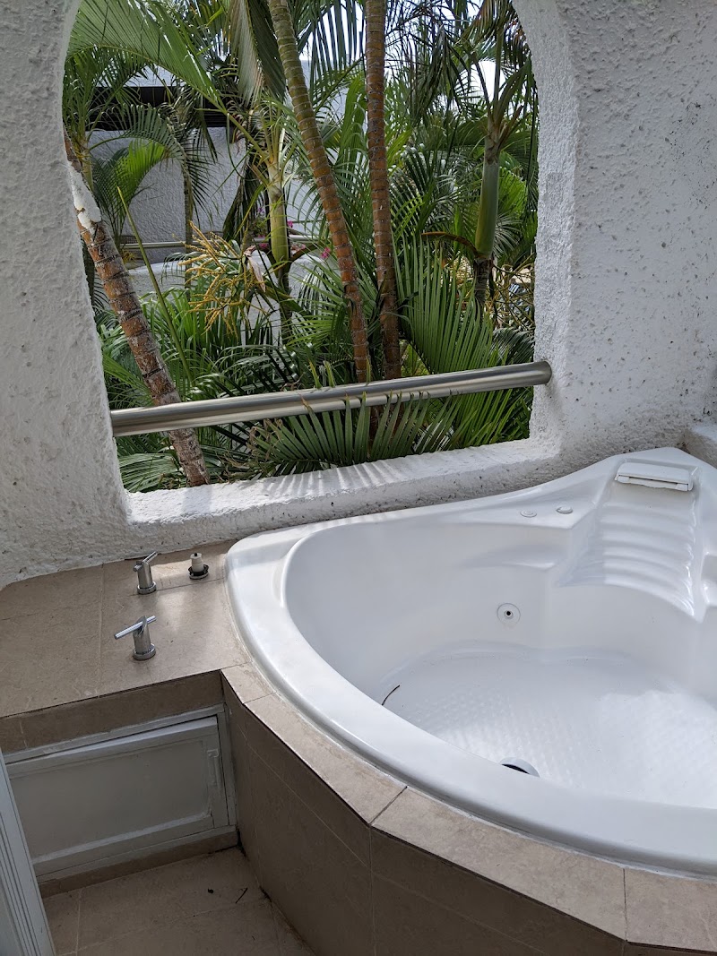 Sunset Marina Resort & Yacht Club thumbnail 4