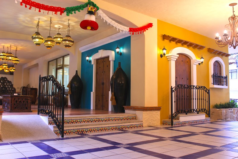 Los Arcos Suites thumbnail 4