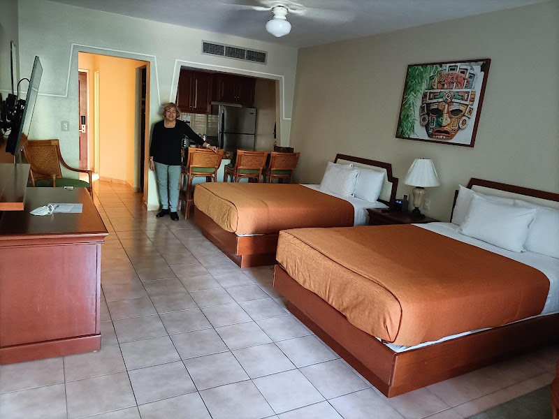 Paradise Village Beach Resort & Spa thumbnail 2