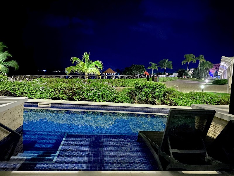 Hideaway at Royalton Negril, An Autograph Collection All-Inclusive Resort - Adults Only thumbnail 3
