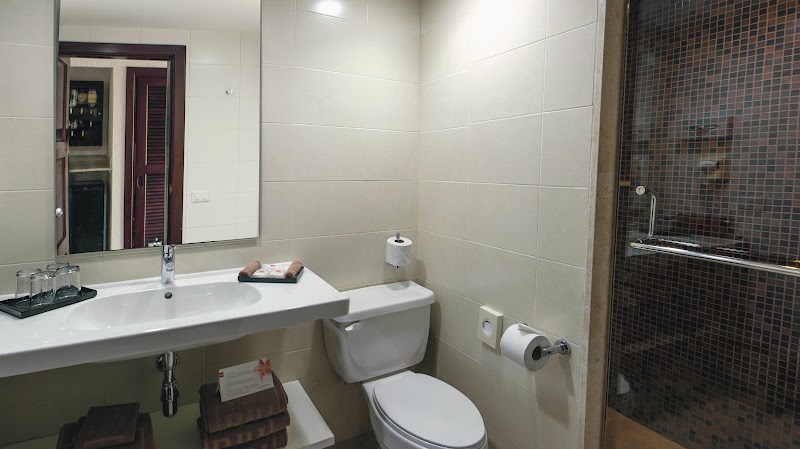 Hotel Riu Lupita thumbnail 4