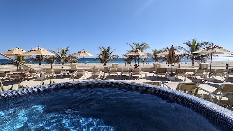 Gr Solaris Lighthouse Los Cabos thumbnail 3