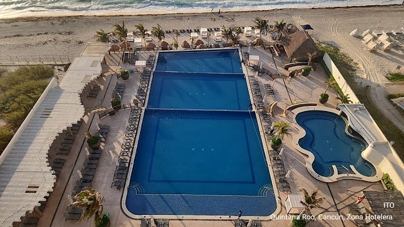 Seadust Cancun Family Resort thumbnail 3