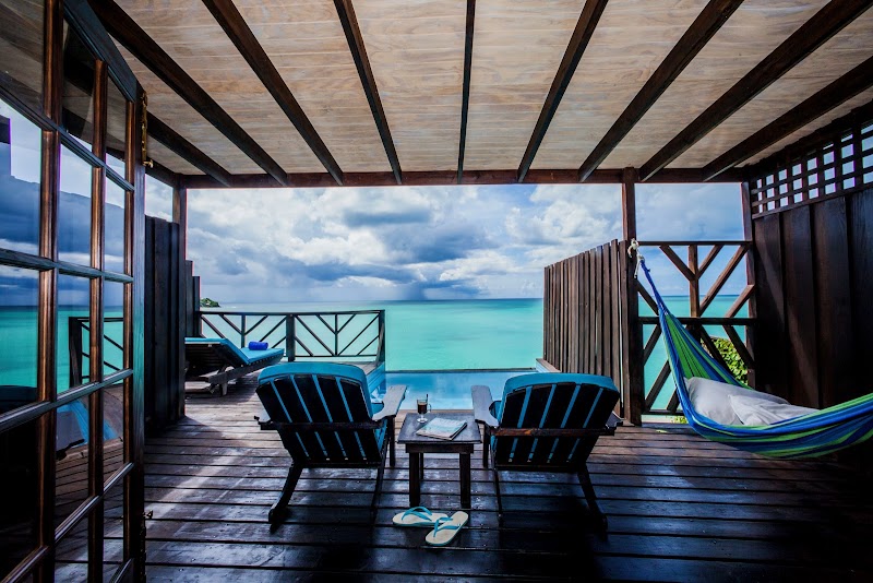 COCOS Hotel Antigua thumbnail 5