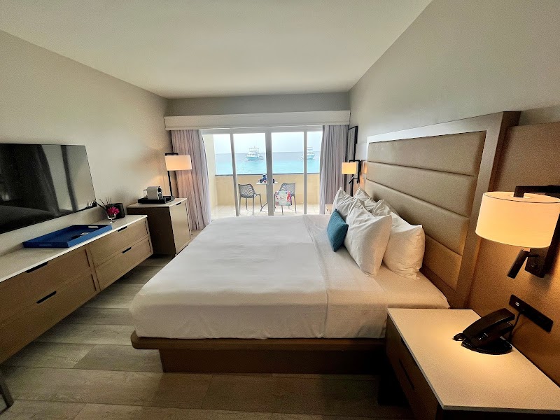 Divi Flamingo Beach Resort & Casino thumbnail 2