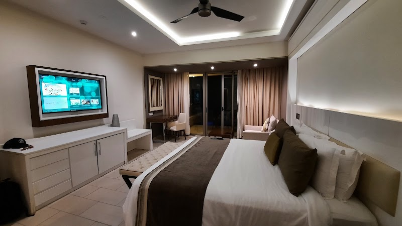 Hideaway at Royalton Saint Lucia, An Autograph Collection All-Inclusive Resort thumbnail 2