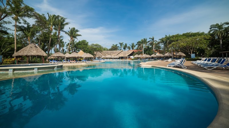 Occidental Tamarindo thumbnail 3