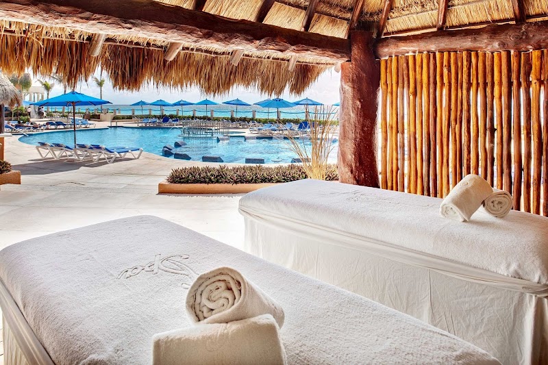 Occidental Tucancun thumbnail 2