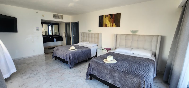 Park Royal Beach Cancun thumbnail 2