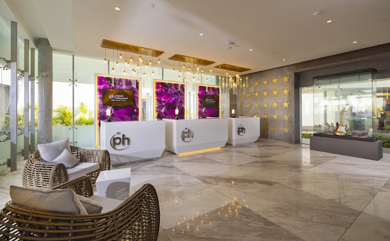 Planet Hollywood Cancun Adult Scene, An Autograph Collection thumbnail 5