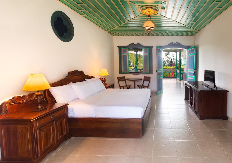 Decameron Las Heliconias thumbnail 2