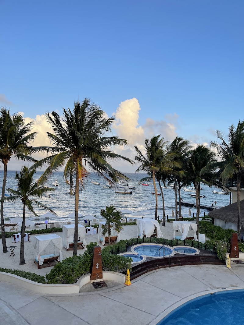 The Reef Coco Beach thumbnail 3